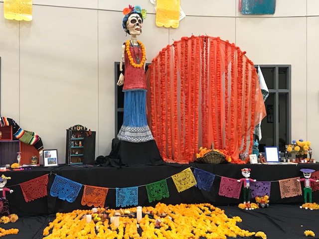 Photo of ofrenda for Día de los Muertos