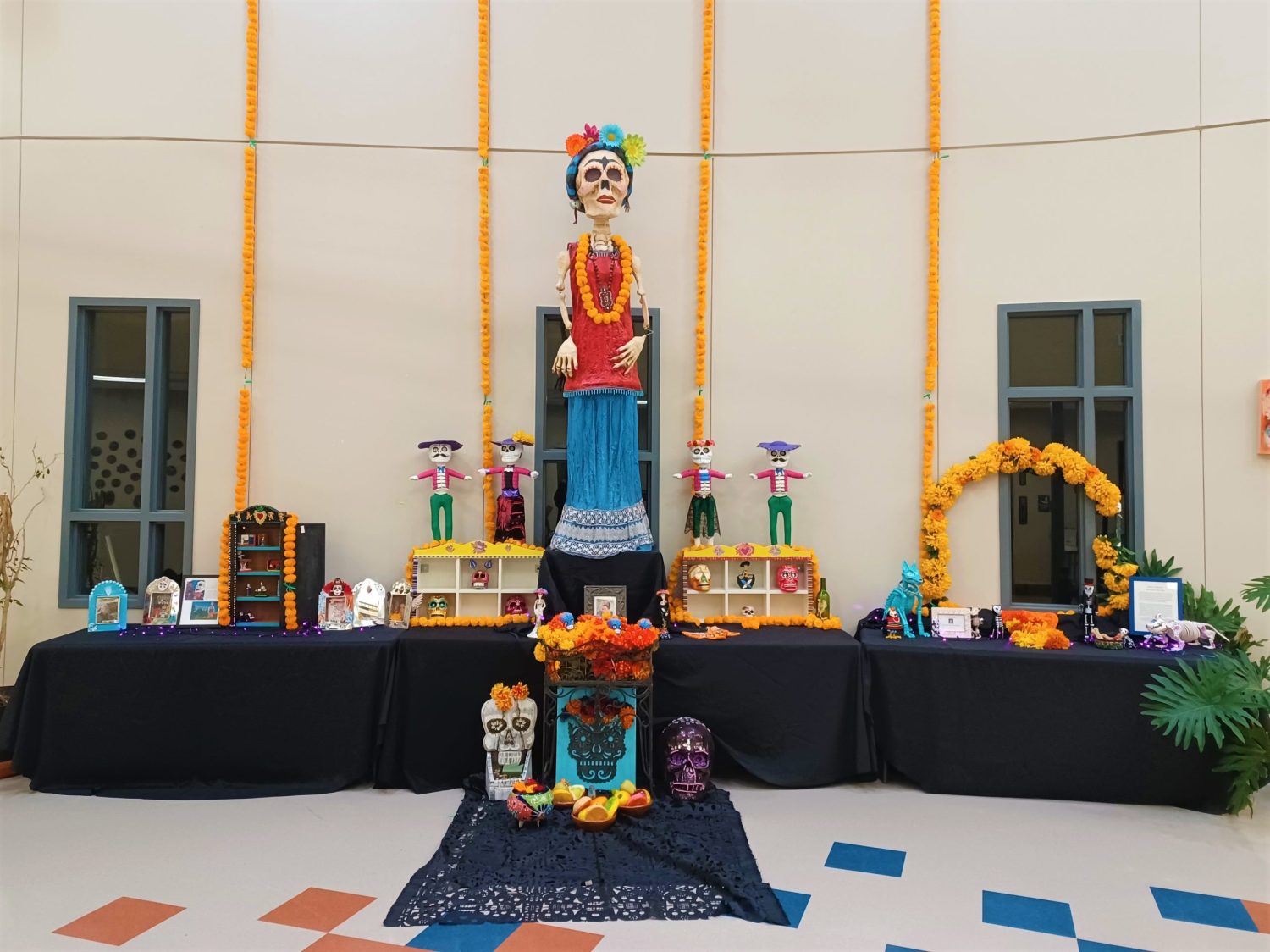 2021 ofrenda at Valdez Elementary